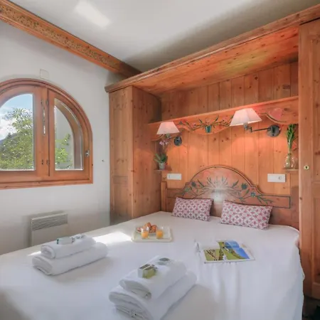 Sainte-foy-l'argentiere Sleeps 3 Pool