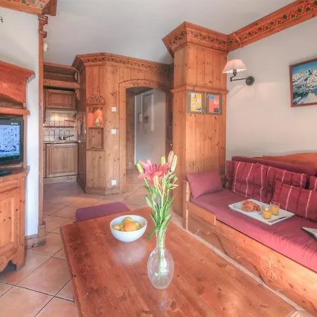 Sainte-foy-l'argentiere Sleeps 3 Pool Apartament Chamonix