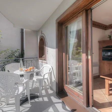 Sainte-foy-l'argentiere Sleeps 3 Pool