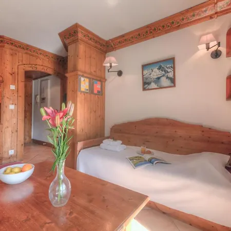 Sainte-foy-l'argentiere Sleeps 3 Pool Apartament Chamonix